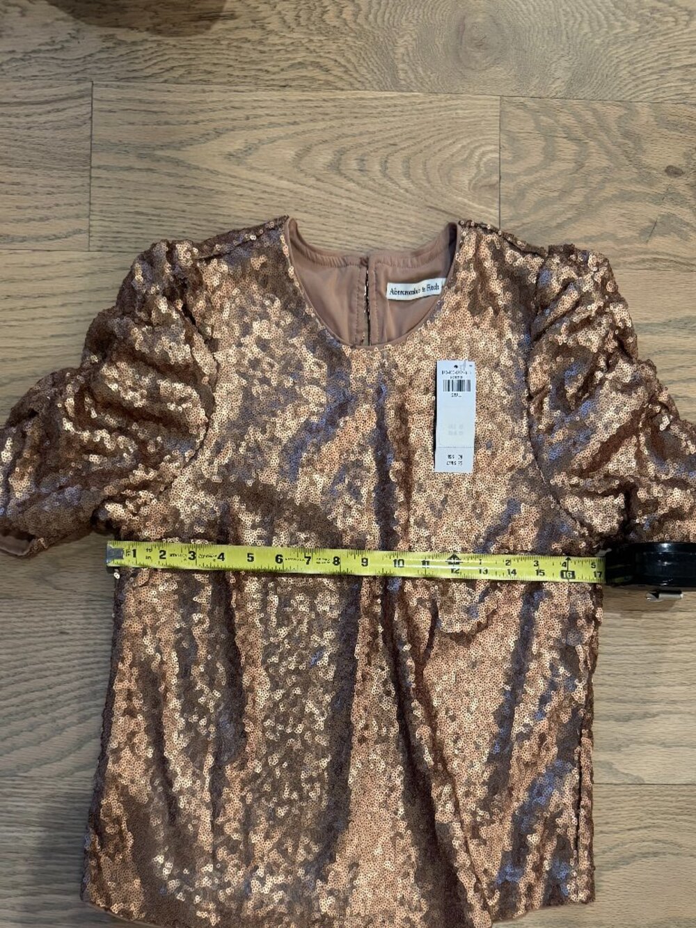 NWT Abercrombie and Fitch rose gold sequin top size small